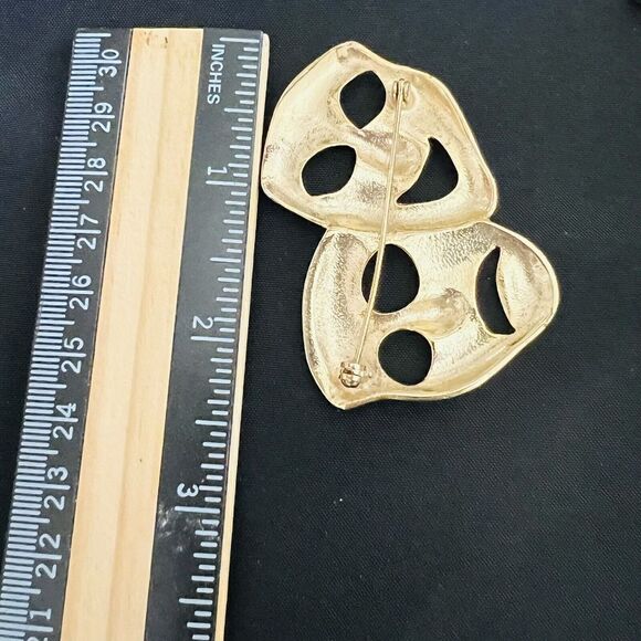 Vintage Comedy Tragedy Theater Face Mask Shiny Gold Tone Pin Drama Brooch 4326 - Picture 8 of 9